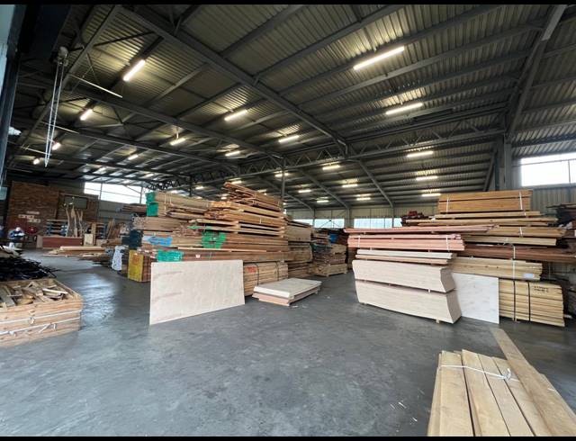 1,485M² WAREHOUSE TO LET IN LASER PARK